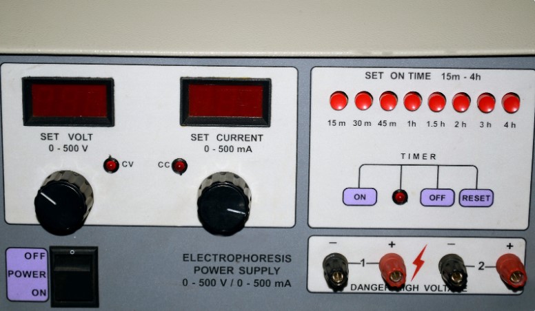 параметри лабораторного блоку живлення
