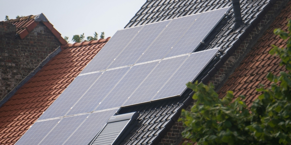 Сонячні панелі від компанії «Правильне електроживлення» — переваги та характеристики